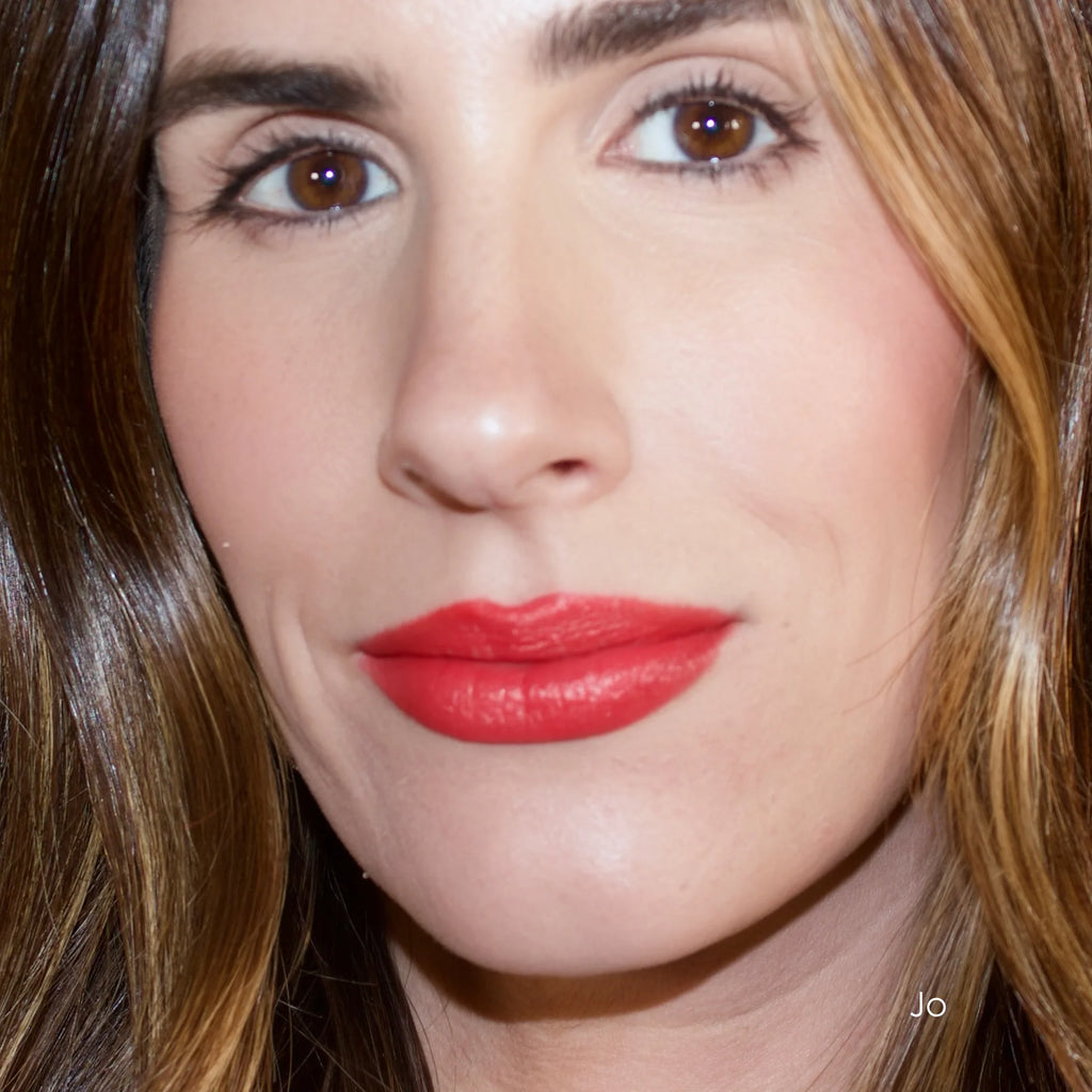Lipstick | Cremoso, Altamente Pigmentado con Aloe + Vitamina E