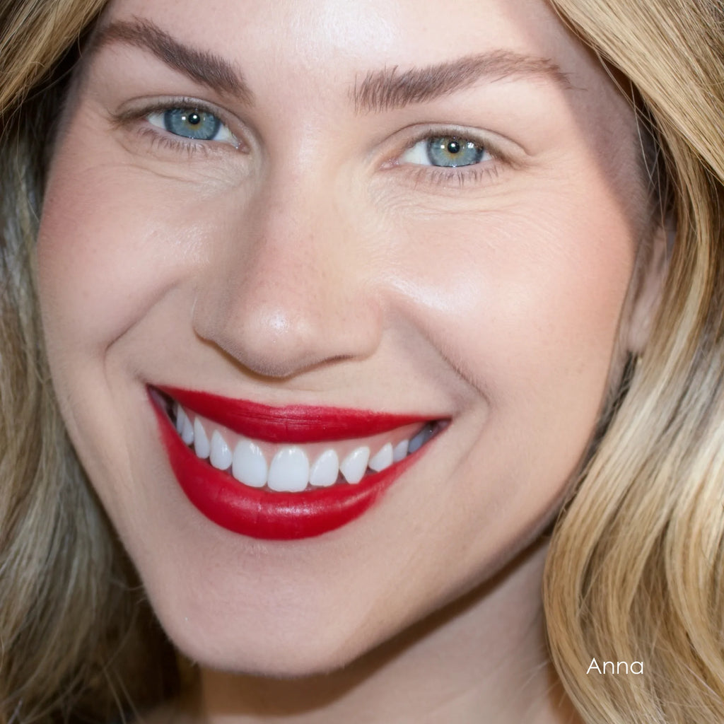 Lipstick | Cremoso, Altamente Pigmentado con Aloe + Vitamina E