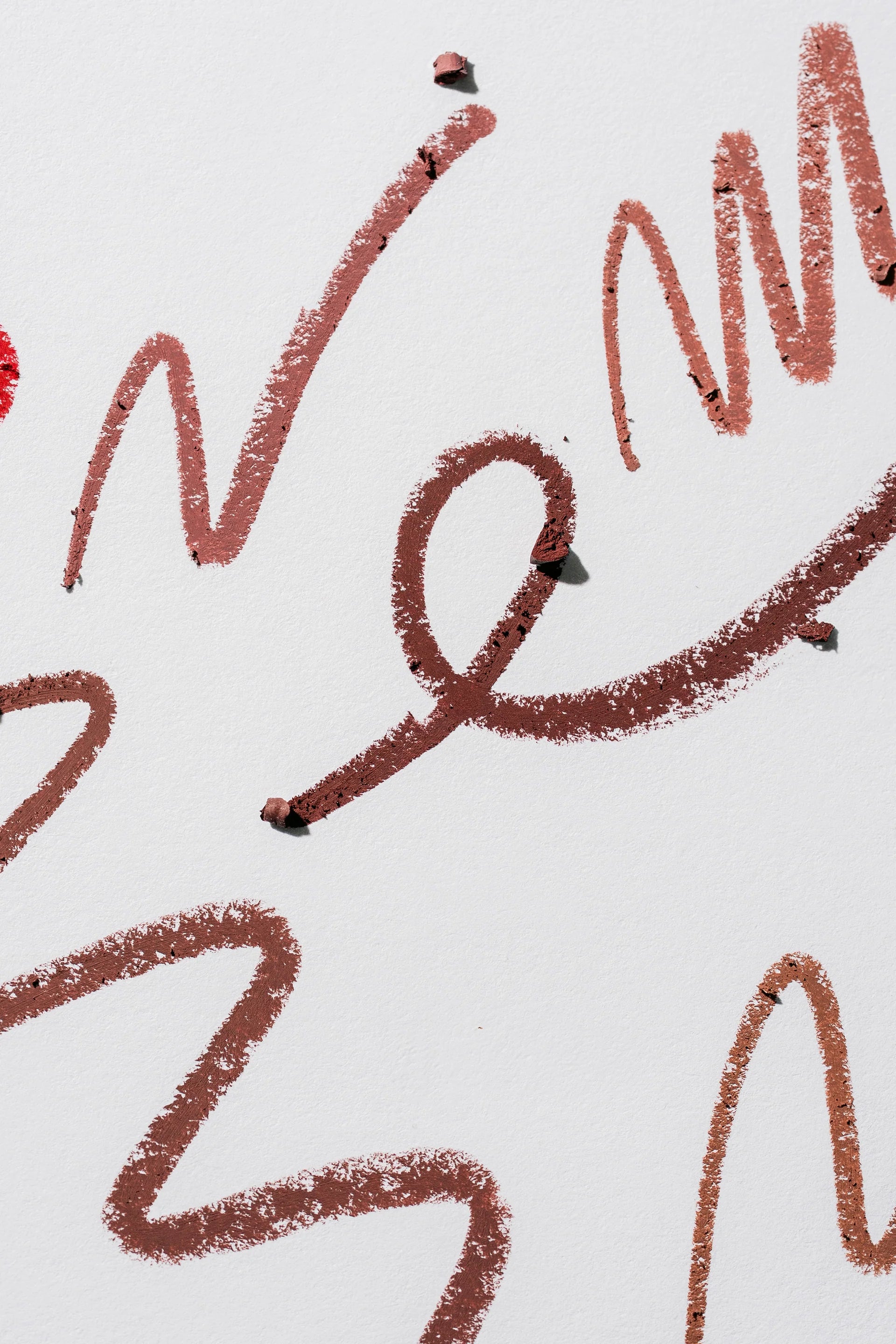 Lip Pencil | Delineador de labios altamente pigmentado + lápiz de madera