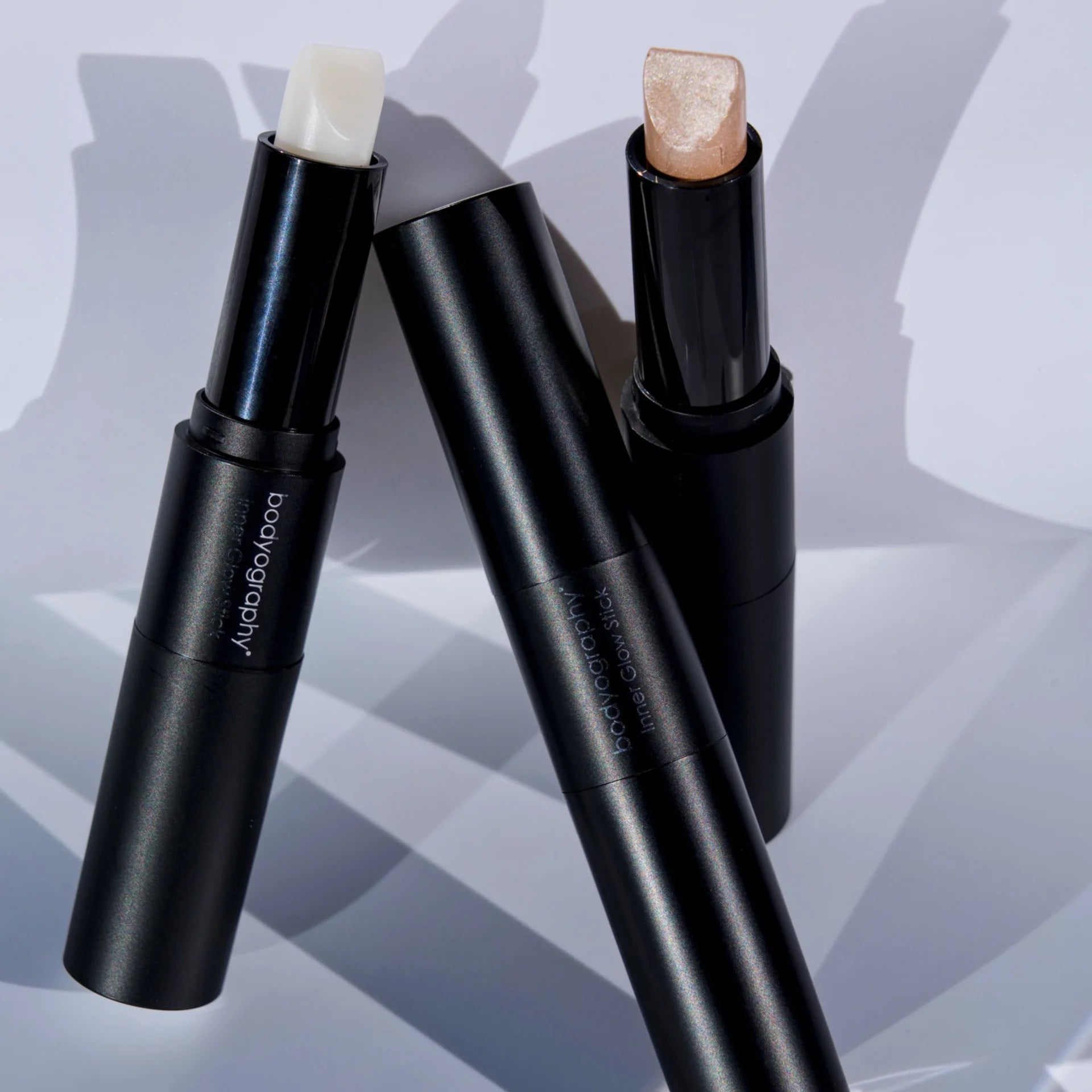 Inner Glow Stick | Esencia Glossy e Iluminador Luminoso para Llevar a Todas Partes