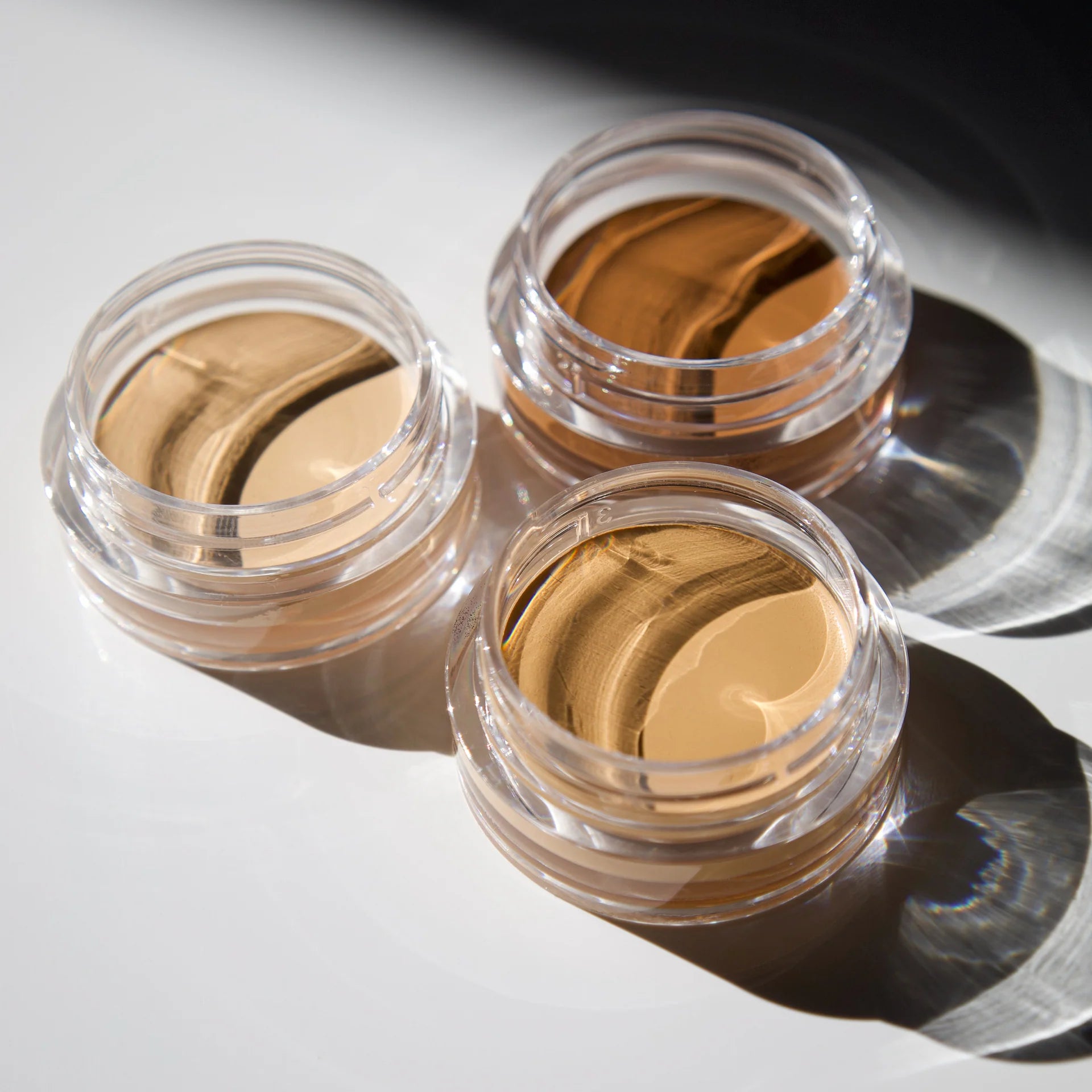 Cover & Correct Under Eye Concealer | Fórmula Correctora de Color + Iluminadora