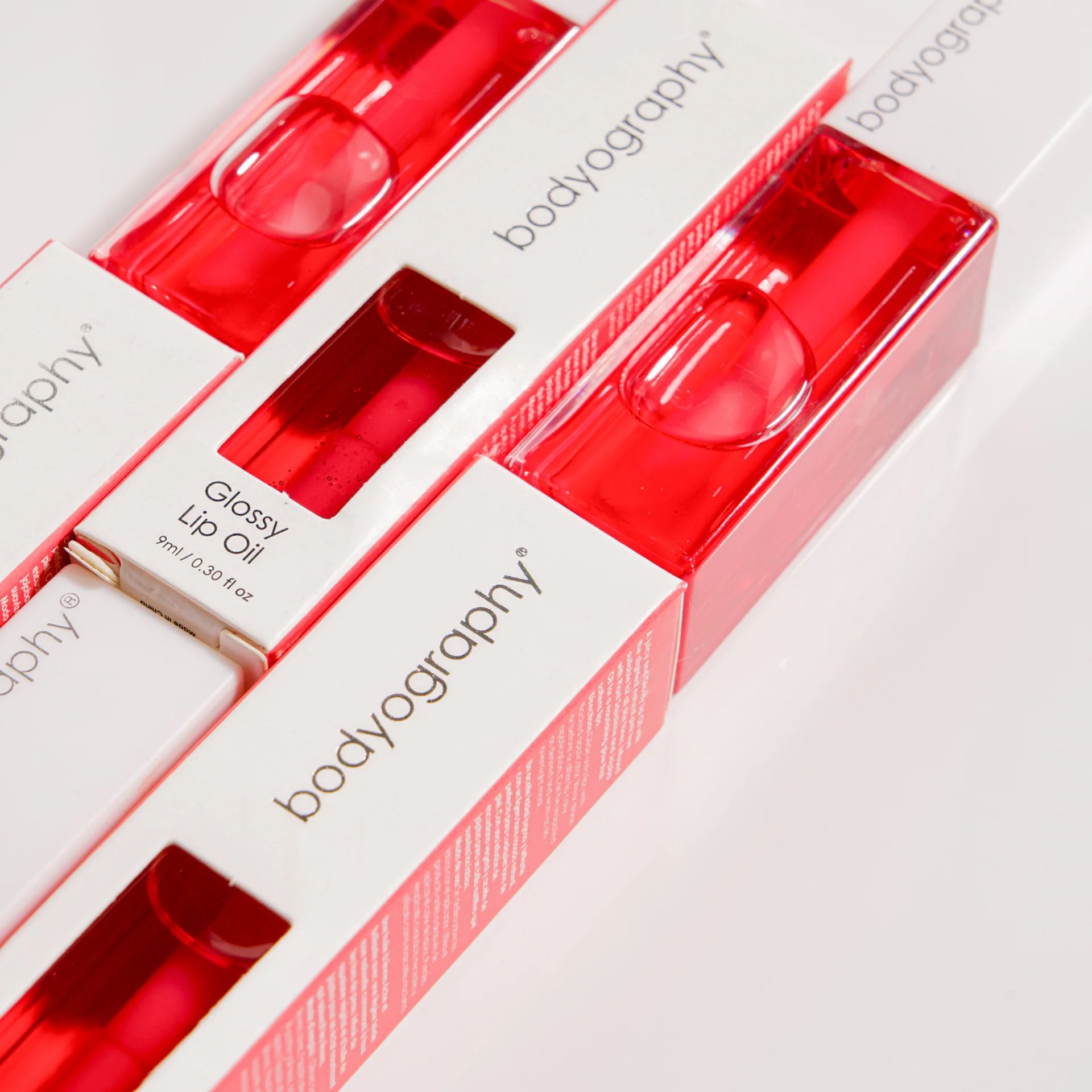 Glossy Lip Oil | Brillo Acolchado sin Sensación Pegajosa con Aceite de Jojoba