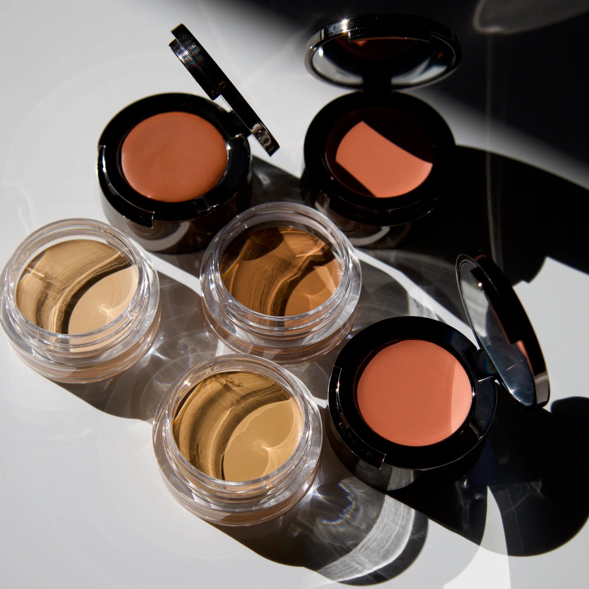 Cover & Correct Under Eye Concealer | Fórmula Correctora de Color + Iluminadora