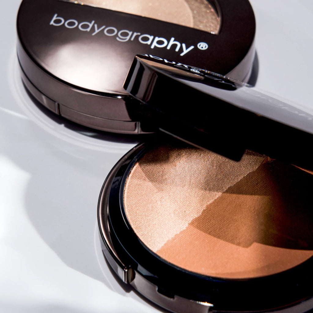 Dúo Sunsculpt Bronzer & Highlighter | Broncea, Esculpe e Ilumina en un Solo Compacto